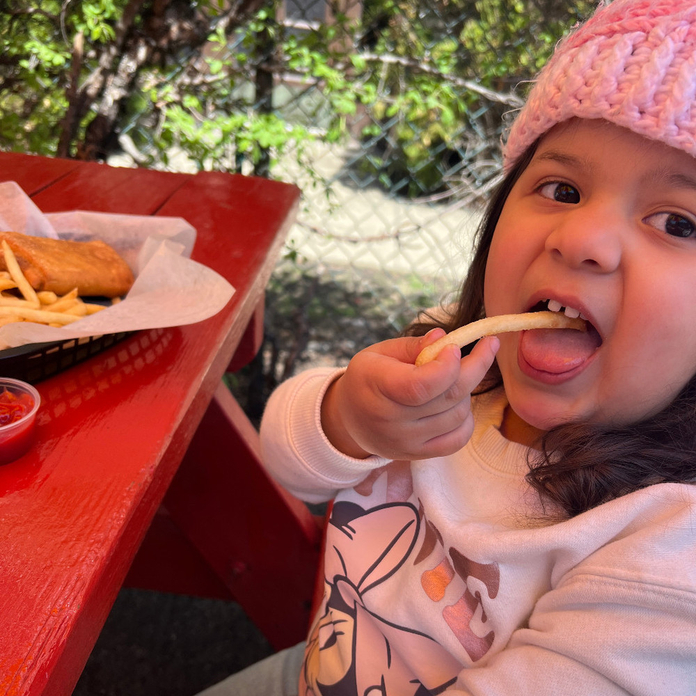 Meet your Posher, Charles